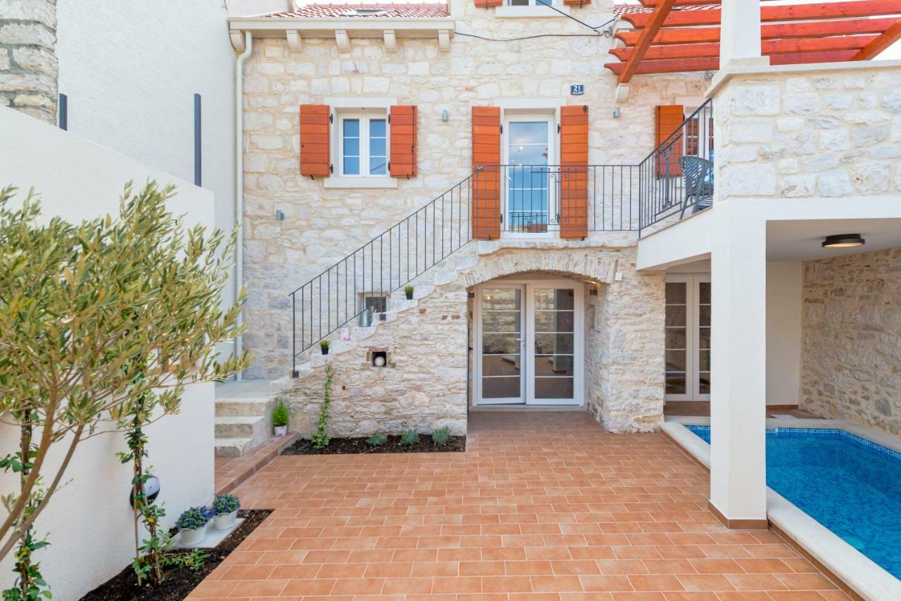 Holiday Home Rocca Supetar Extérieur photo