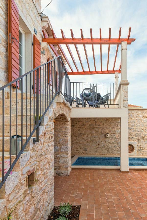 Holiday Home Rocca Supetar Extérieur photo